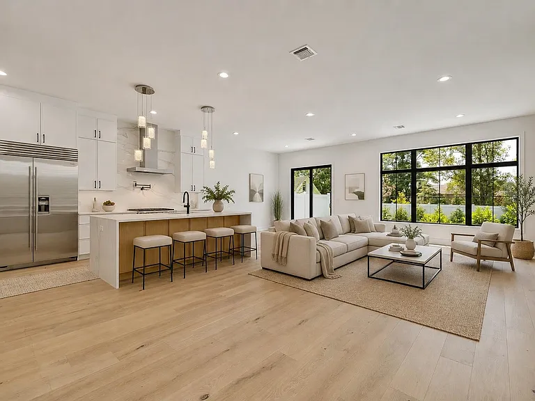 16 Feldman Ct — Photo 4