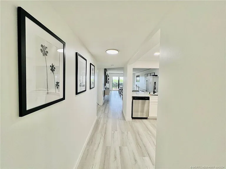 10044 S Ocean Dr #205 — Photo 3