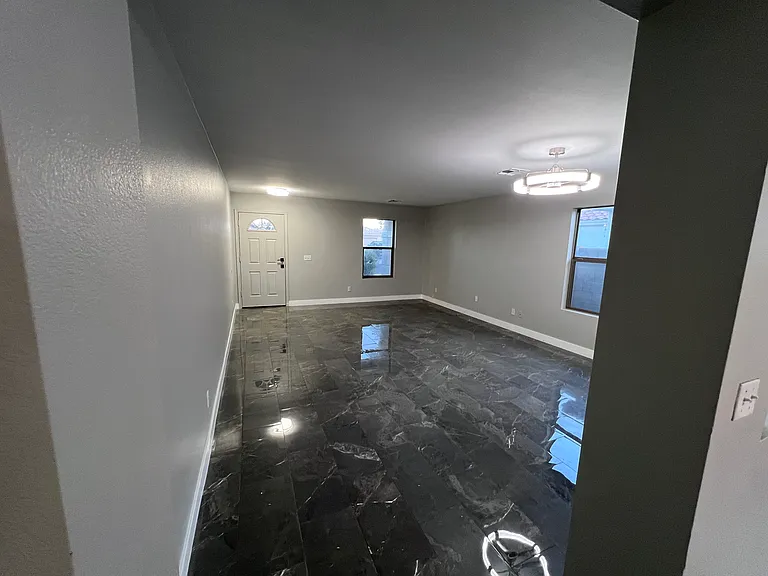 W Crocus Dr — Photo 13