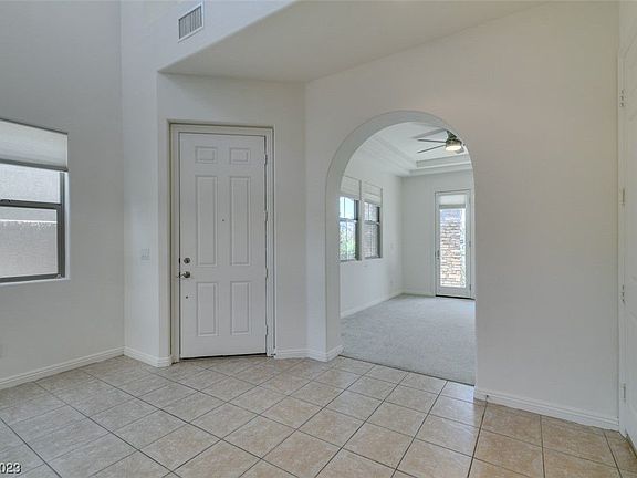 4th image of 11244 Hedgemont Ave
