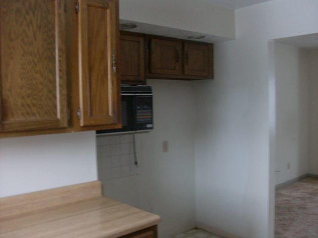 2nd image of 411 Russell Ave