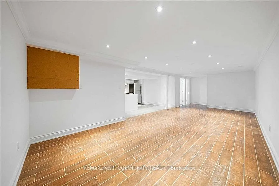 2 bed, $2,000 — Photo 4