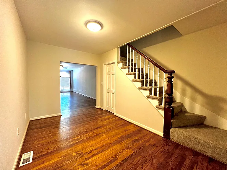 1518 S Hanover St — Photo 5