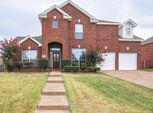 1104 Lilac Ln, Desoto, TX 75115