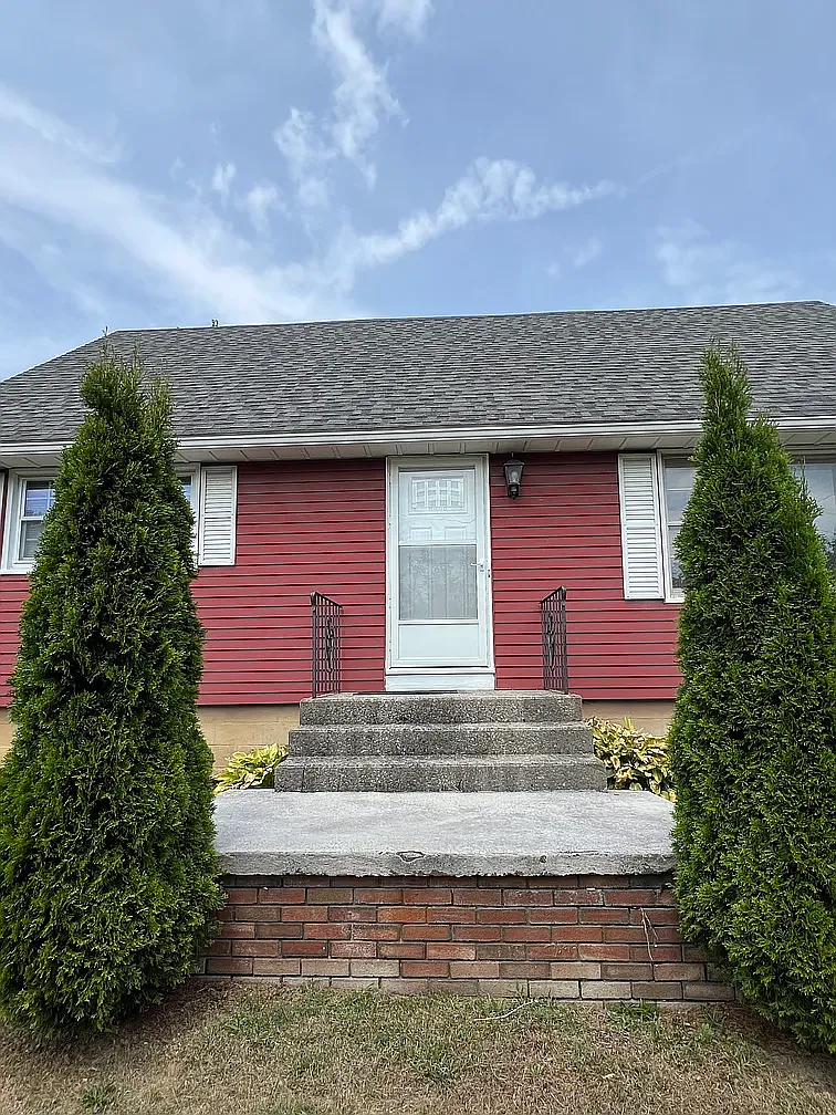 4 bed, 1700 sqft, $3,000 — Photo 1