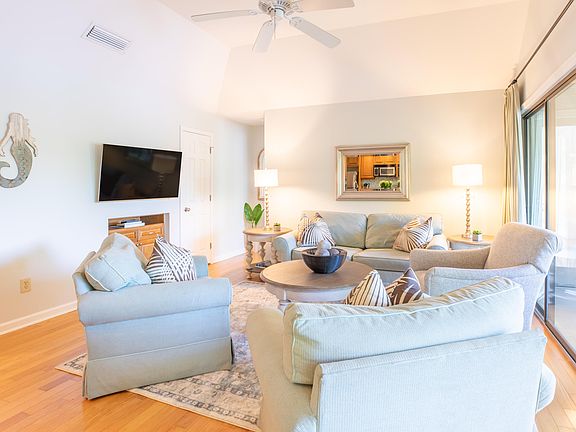 3rd image of 4804 Green Dolphin Way #4804