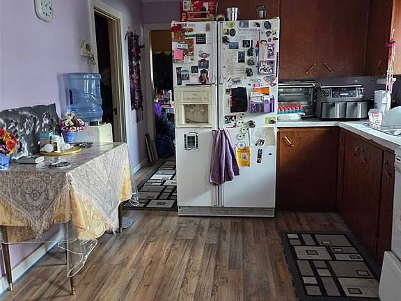 5th image of 100 3rd St W