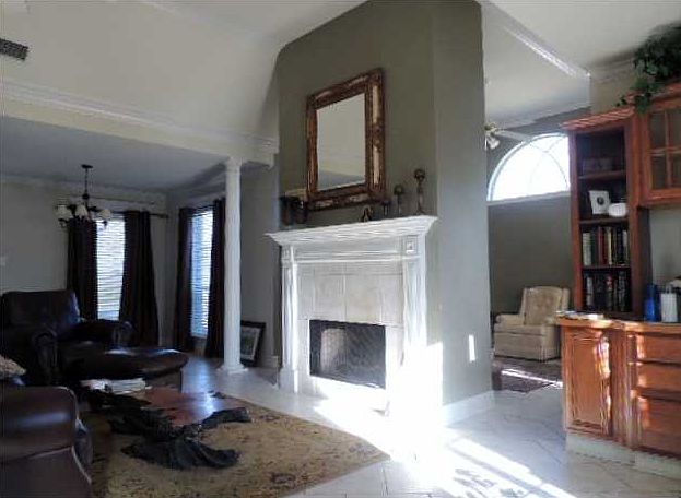 2nd image of 502 Crest Cir