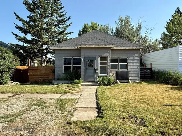 709 Montana Ave, Deer Lodge, MT 59722