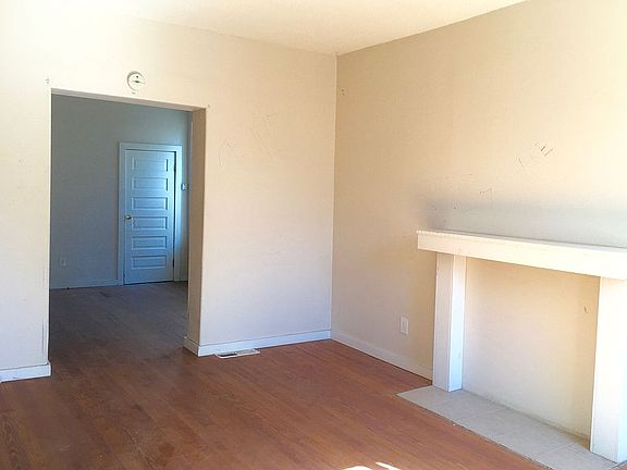 2nd image of 2843 Osage St