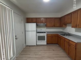 530 Villa Dr, Ypsilanti, MI 48198