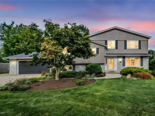 5690 Marble Ln, Willoughby, OH 44094