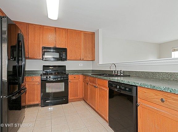 4th image of 2398 Mayfield Dr