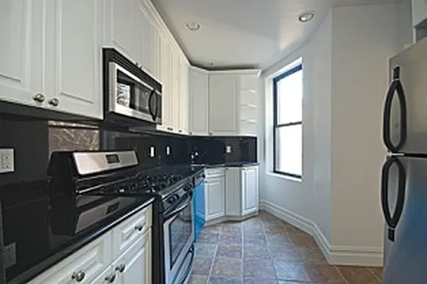 Sold by Citi Habitats | media 28