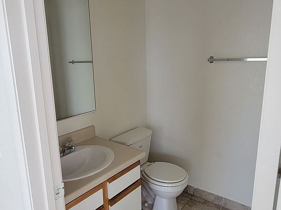 4th image of 6137 Daisy Lee Ave
