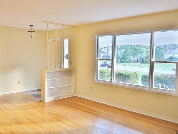 5th image of 1 Meridian Ln