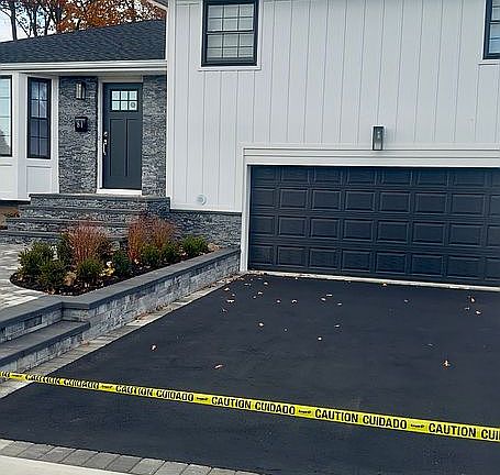 2nd image of 81 Phipps Ln