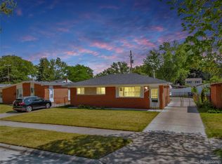34819 Florence St, Westland, MI 48185
