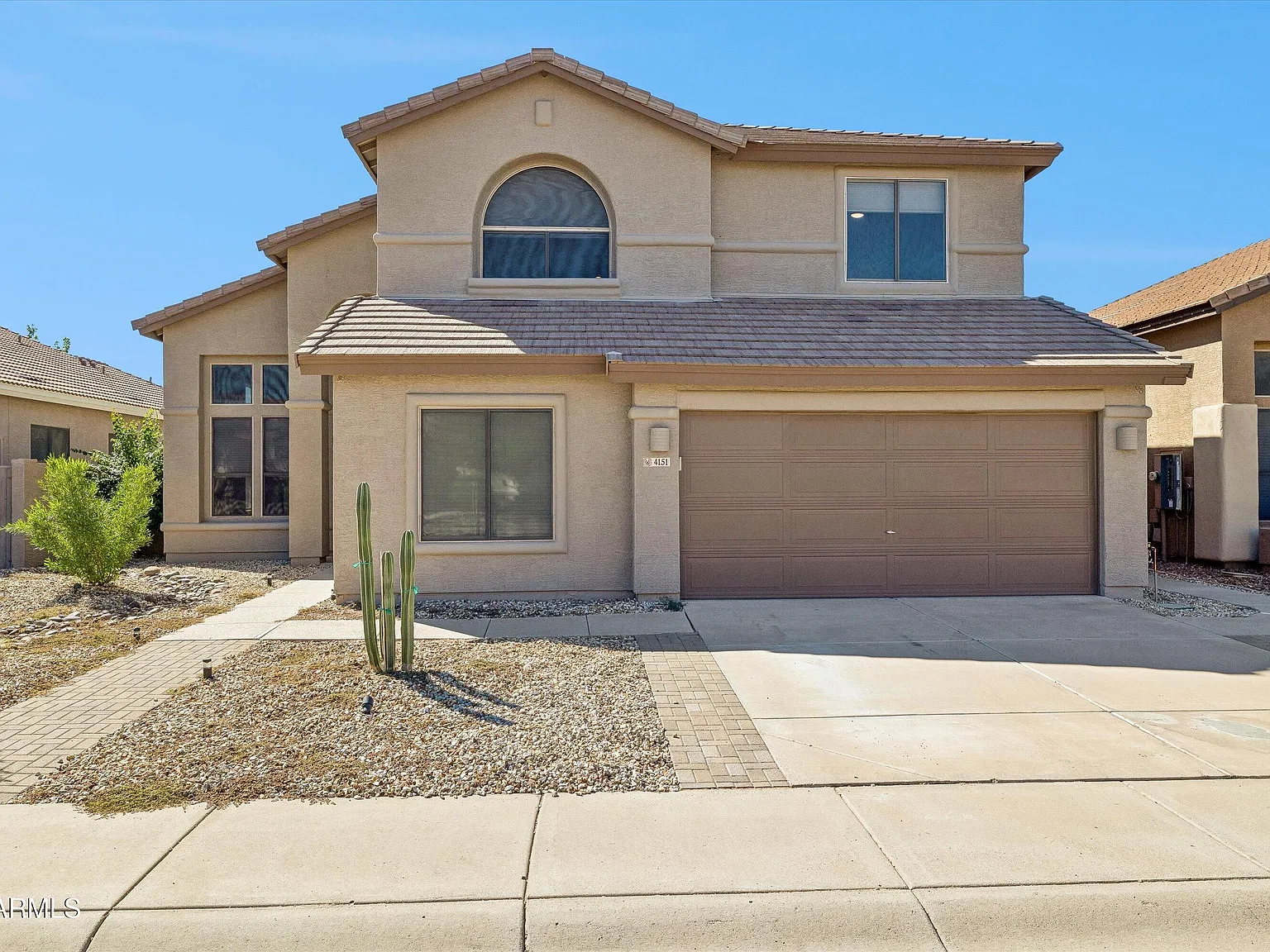 4 bed, 3.0 bath, 2730 sqft, $3,999 — Photo 2