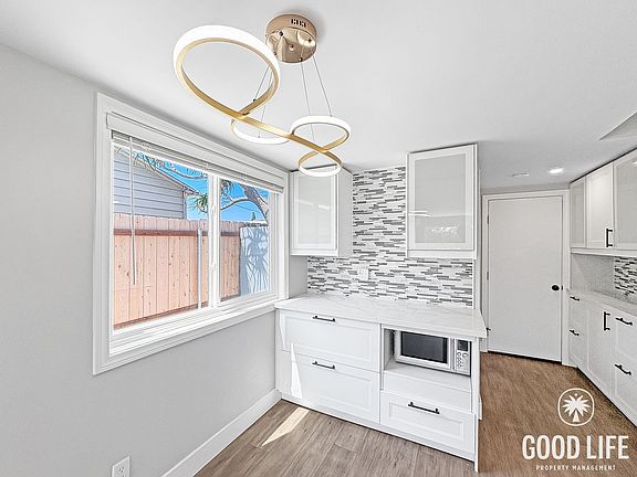 4th image of 3042 40th St