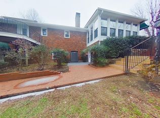 300 Thornwood Rd, Jamestown, NC 27282