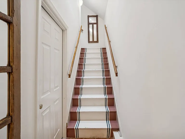 532 Butter Ln — Photo 17