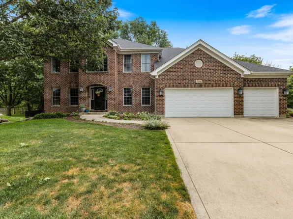 706 Norway Pl, Oswego, IL 60543