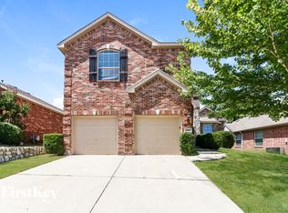 5005 Portview Dr, Fort Worth, TX 76135