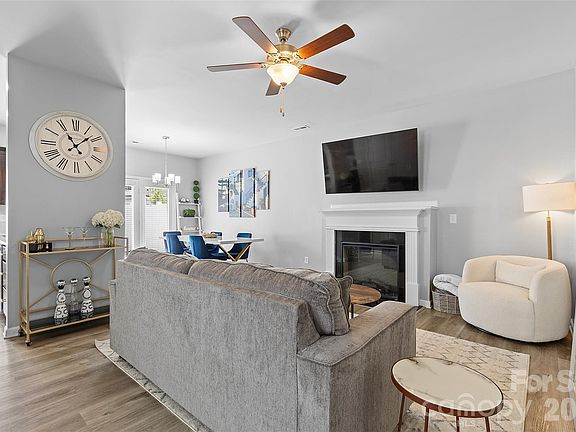 4th image of 8048 Alderton Ln