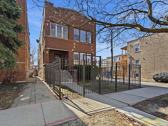 2nd image of 5527 W Potomac Ave