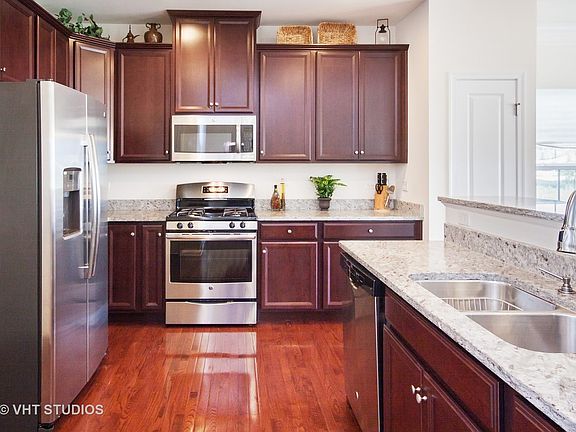 3rd image of 12909 White Pine Way