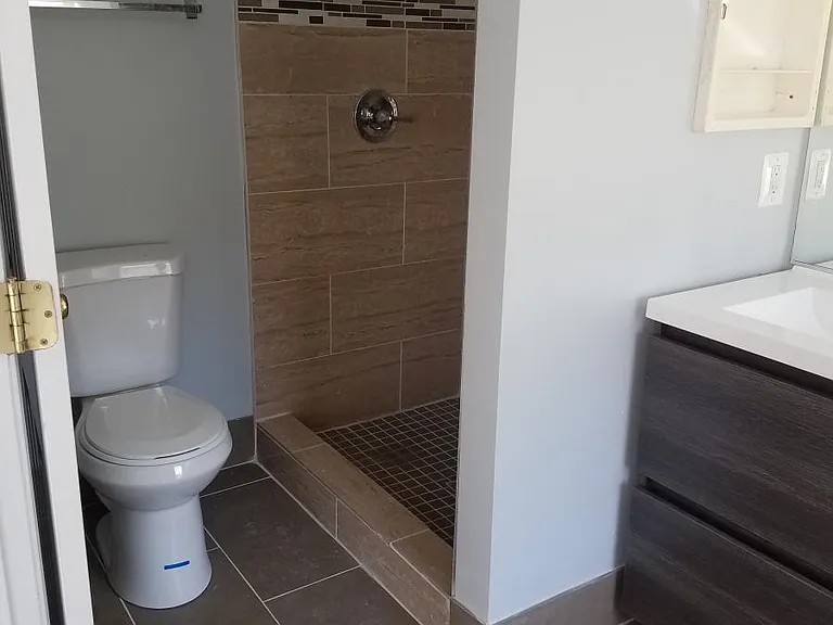 20268 Seneca Sq — Photo 6