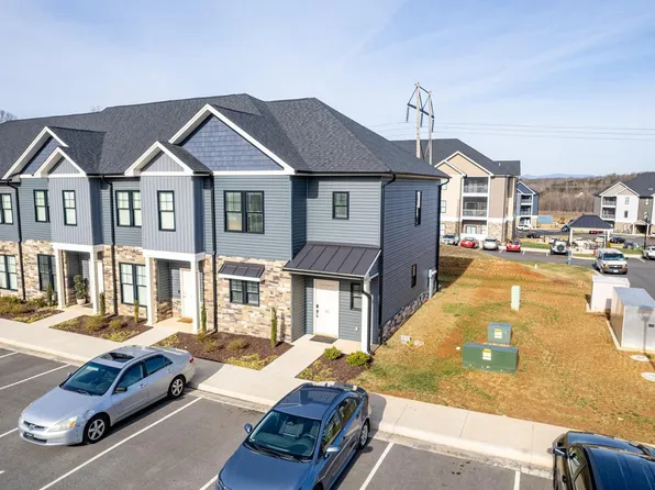51 Warwick Dr, Lynchburg, VA 24501