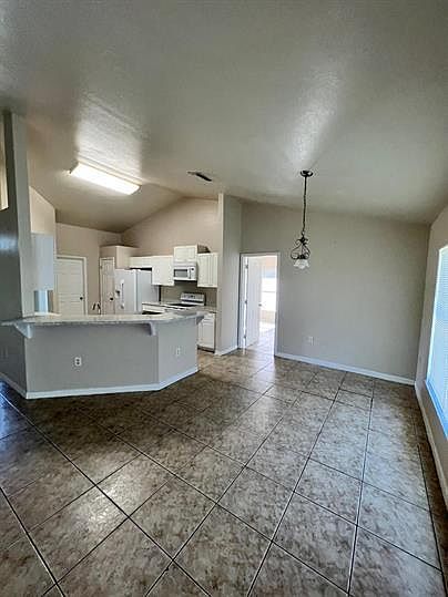 1st image of 3101 7th St W