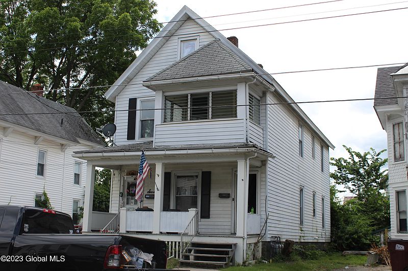 2nd image of 7 Helwig Street