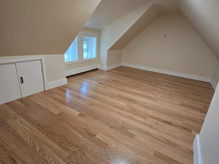 77 Rowe St #2 — Photo 6