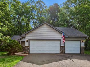 326 Warner Ave N, Saint Paul, MN 55115