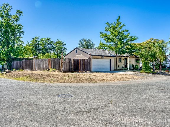 4th image of 8975 Woodward Way