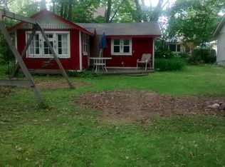 528 Eastside Dr, Geneva, IL 60134