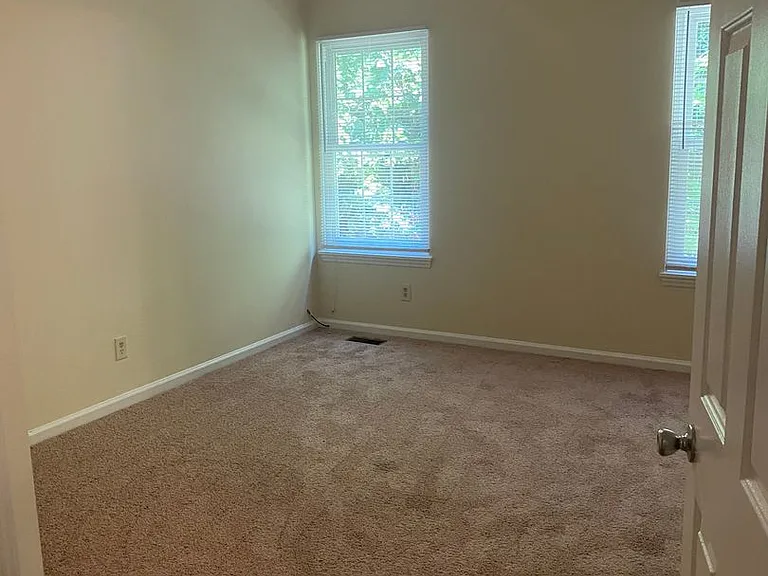 1911 Fidelity Dr — Photo 13