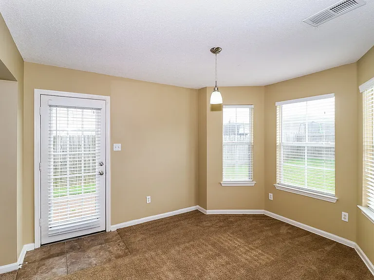 4551 Blue River Dr — Photo 9