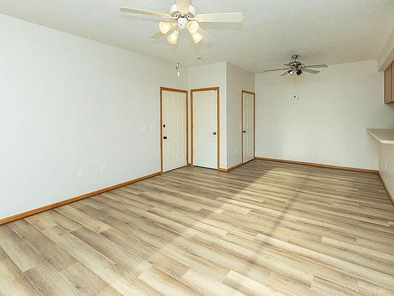 4th image of 907 7th Ave SE Unit 2