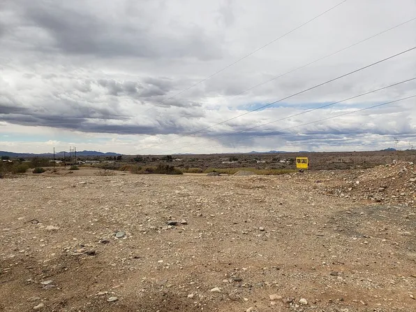 104 S Laguna Ave, Parker, AZ 85344