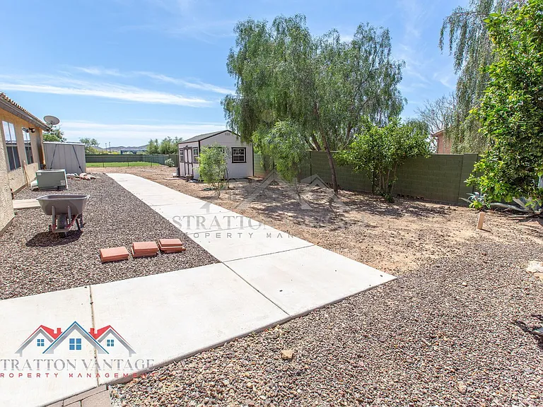 38414 N 12th St — Photo 97
