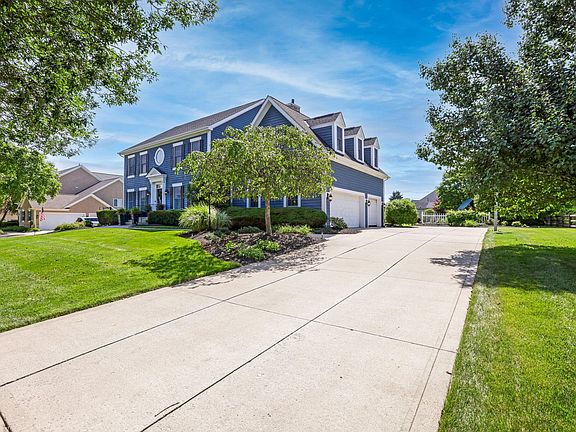 2nd image of 9498 Creighton Dr