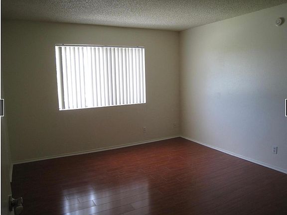 5th image of 6590 Hazeltine Ave #309