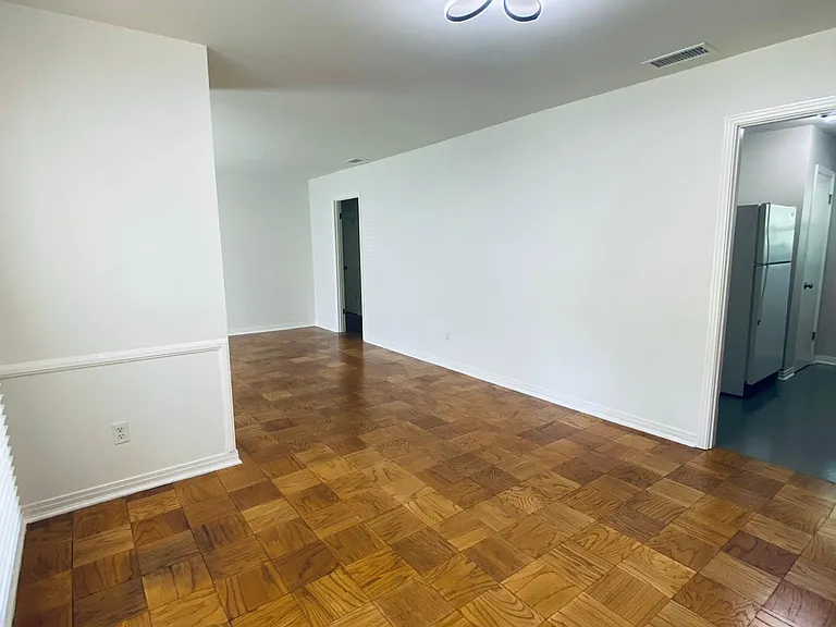 214 Glen Oaks Rd — Photo 4