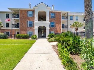 12430 River Highlands Dr UNIT B, Saint Amant, LA 70774