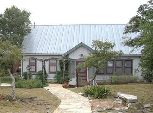 483 Reeh Weinheimer Rd, Fredericksburg, TX 78624