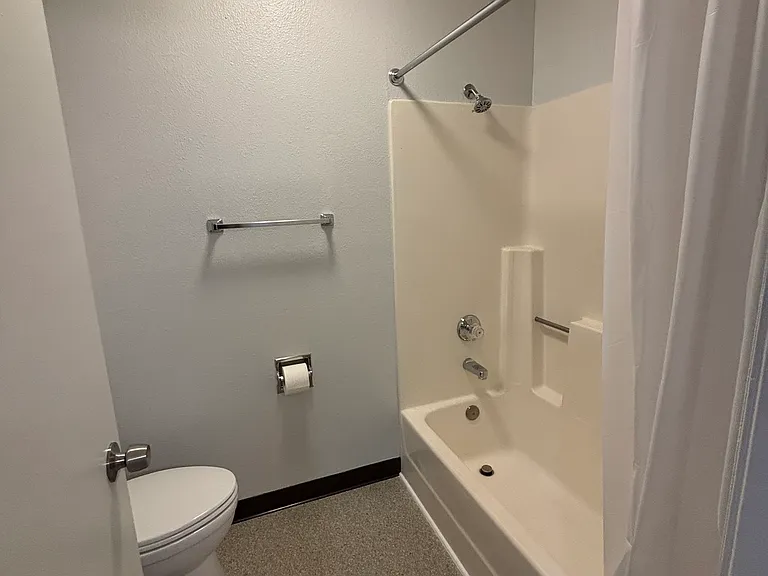 1045 Southbrook Dr #C — Photo 10